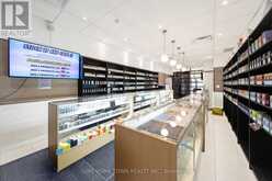 842 DUNDAS STREET W Toronto