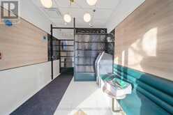 842 DUNDAS STREET W Toronto