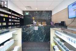 842 DUNDAS STREET W Toronto