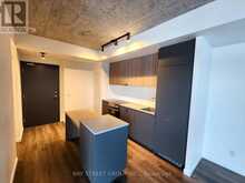 401 - 7 SMITH CRESCENT Toronto