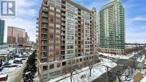 621 - 500 DORIS AVENUE Toronto