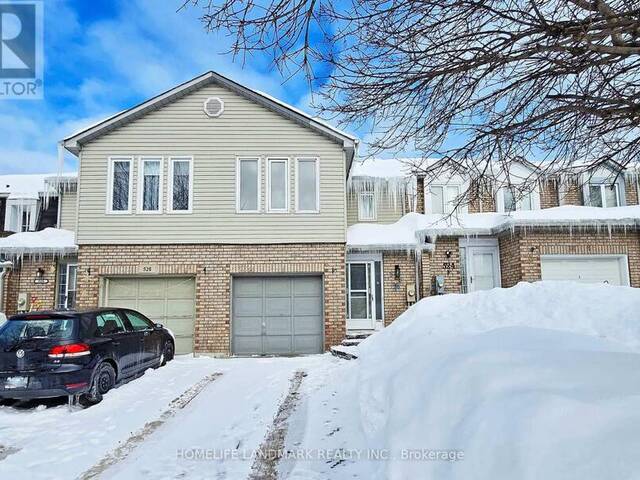 526 PICKERING CRESCENT Newmarket Ontario