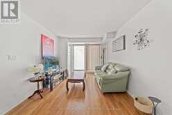 326 - 18 HARDING BOULEVARD W Richmond Hill