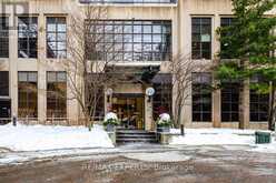 1426 - 500 DORIS AVENUE Toronto