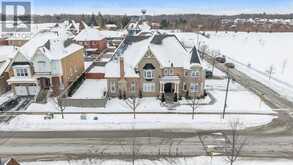 1 TERRY VIEW CRESCENT King