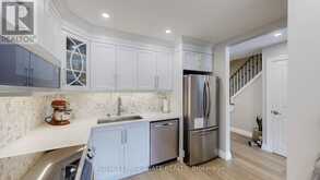 2 - 4197 LONGMOOR DRIVE Burlington