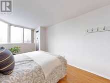 412 - 30 THUNDER GROVE Toronto