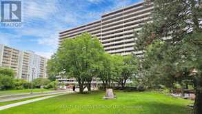 303 - 8111 YONGE STREET Markham