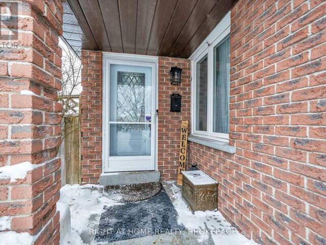 11 EBERLEE COURT Whitby Ontario