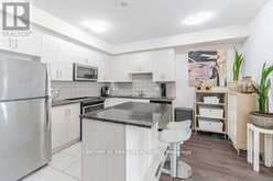 112 - 11 APPLEWOOD LANE Toronto