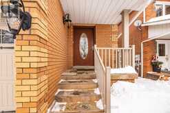 112 RAVENSCLIFFE COURT Brampton