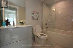 2705 - 15 QUEENS QUAY E Toronto