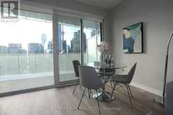 2705 - 15 QUEENS QUAY E Toronto