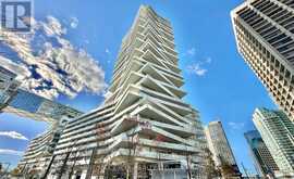 2705 - 15 QUEENS QUAY E Toronto