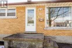 32 SCHWEITZER STREET N Kitchener