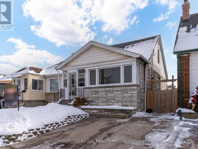 527 SAMMON AVENUE Toronto Ontario