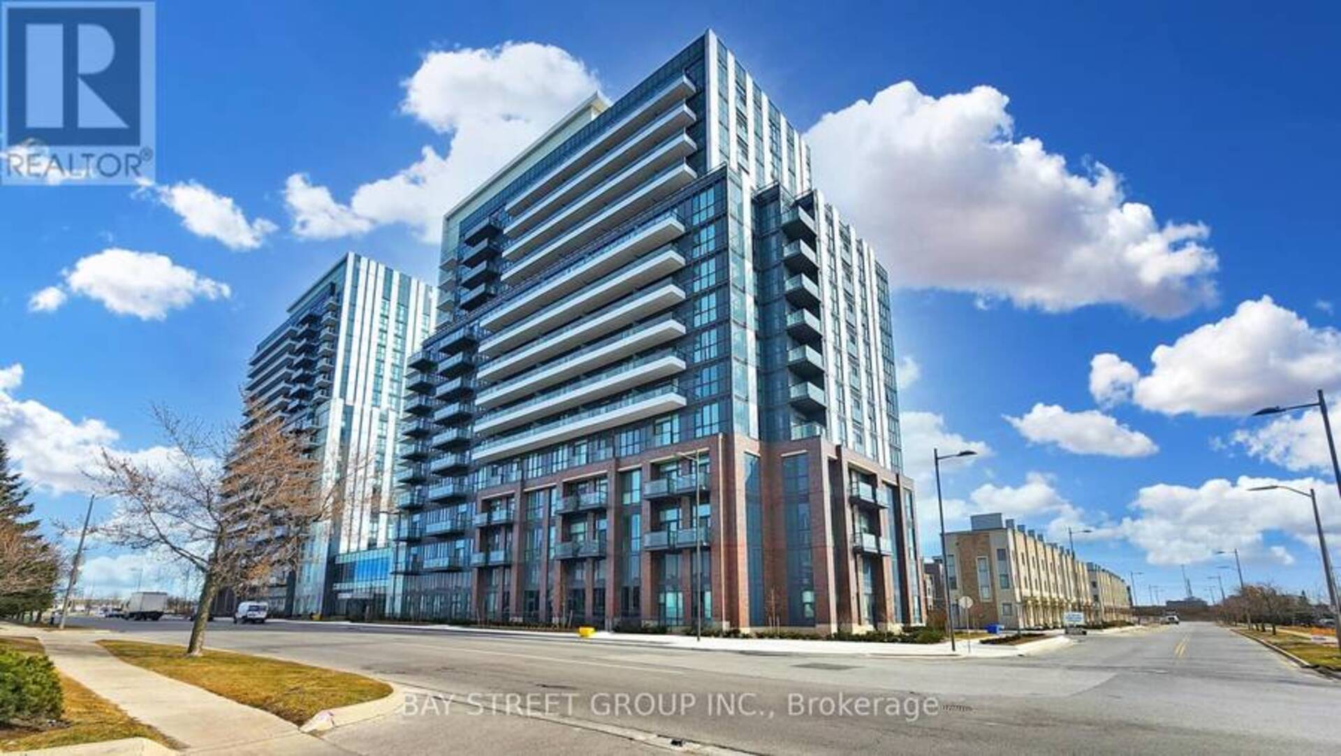 1006 - 10 HONEYCRISP CRESCENT Vaughan