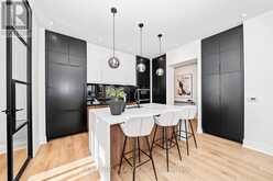 814 - 509 DUNDAS STREET W Oakville