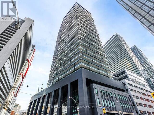 1604 - 125 PETER STREET Toronto Ontario