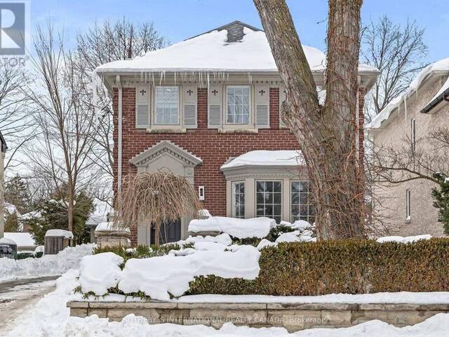 208 HILLHURST BOULEVARD Toronto Ontario