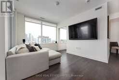 1004 - 27 BATHURST STREET Toronto