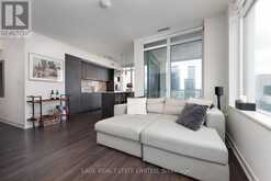 1004 - 27 BATHURST STREET Toronto