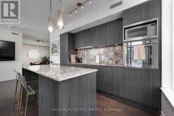 1004 - 27 BATHURST STREET Toronto