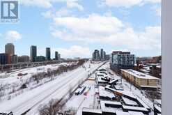 1004 - 27 BATHURST STREET Toronto