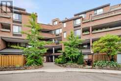 512 - 40 SYLVAN VALLEY WAY Toronto