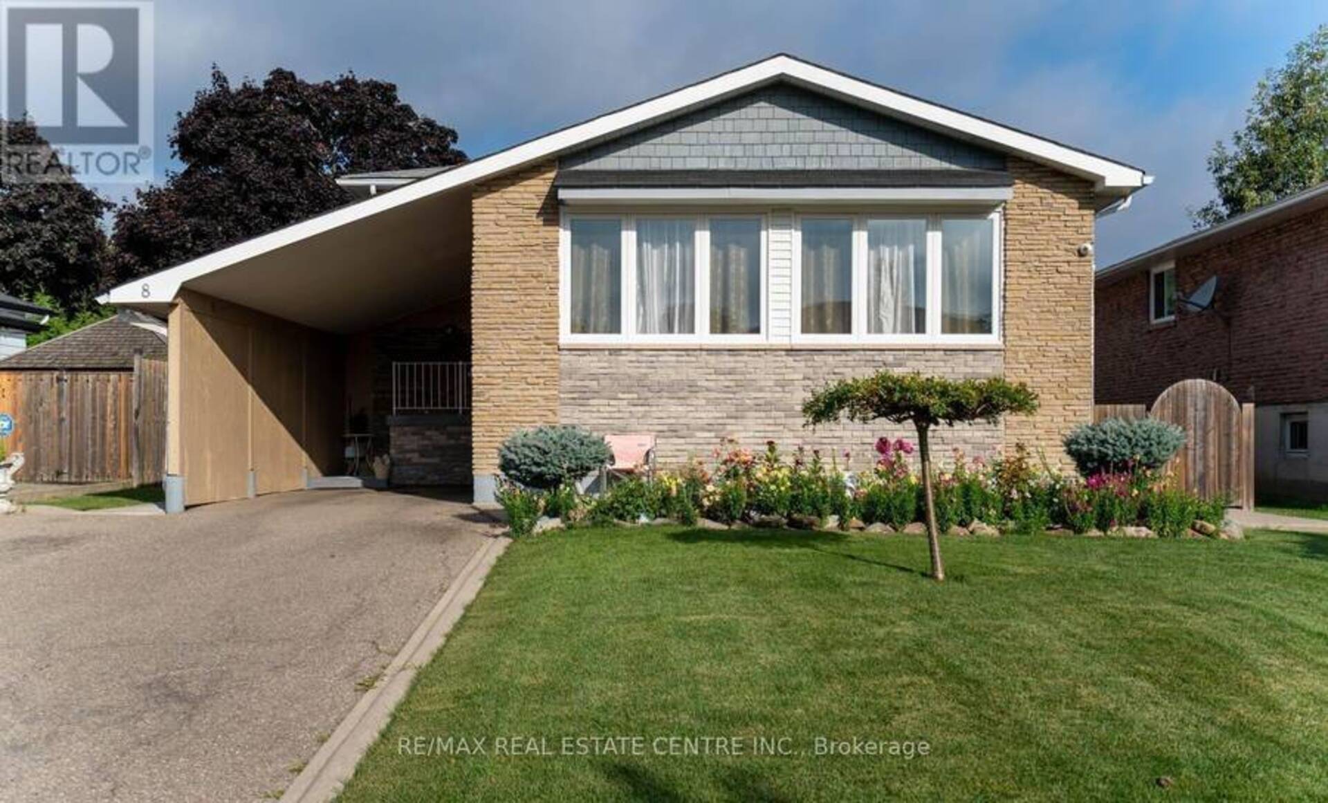 8 EDWIN DRIVE Brampton