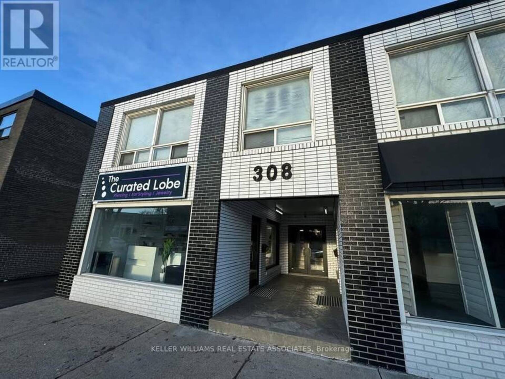 2 - 308 LAKESHORE ROAD E Mississauga