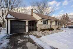 993 CLOVERLEAF DRIVE Burlington