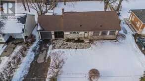 993 CLOVERLEAF DRIVE Burlington