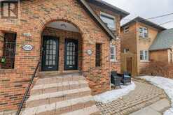 UPPER - 168 MILLWOOD ROAD Toronto