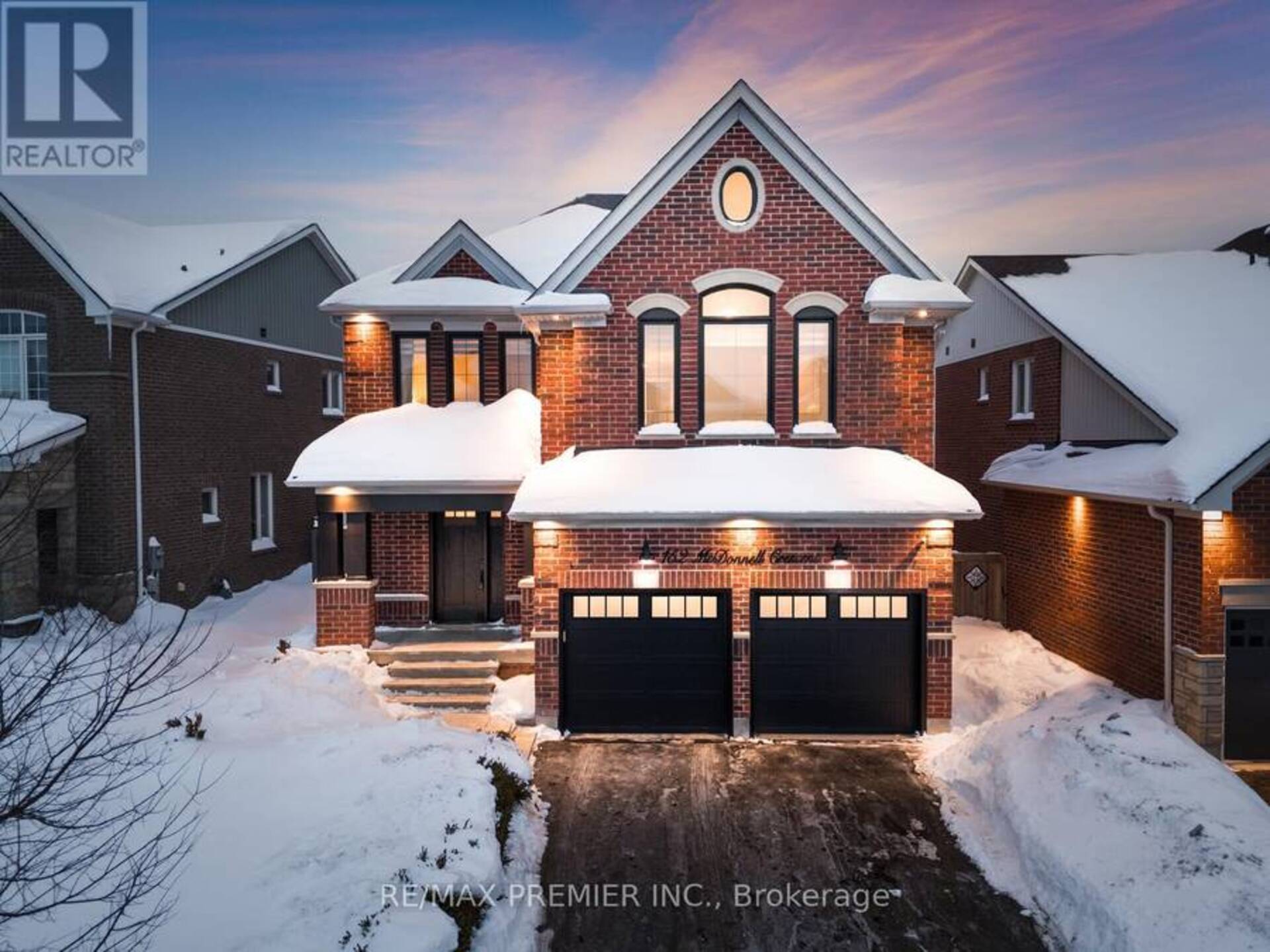 152 MCDONNELL CRESCENT Bradford/West Gwillimbury