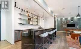 413 - 783 BATHURST STREET Toronto