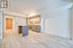 323 - 8 TIPPETT ROAD Toronto