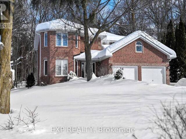 34 HOLLIS CRESCENT East Gwillimbury Ontario