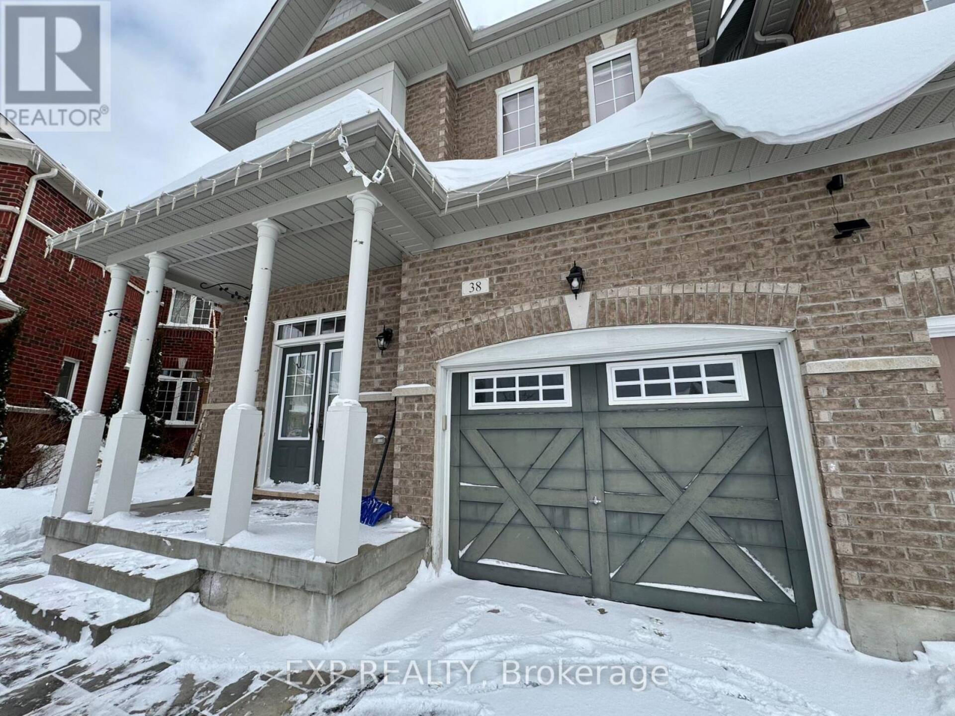 ROOM FOR RENT - 38 PEARCEY CRESCENT Barrie