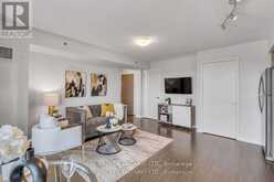 604 - 35 SARANAC BOULEVARD Toronto