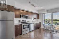 604 - 35 SARANAC BOULEVARD Toronto