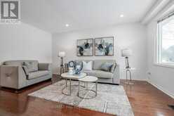 194 HOLLYBERRY TRAIL Toronto