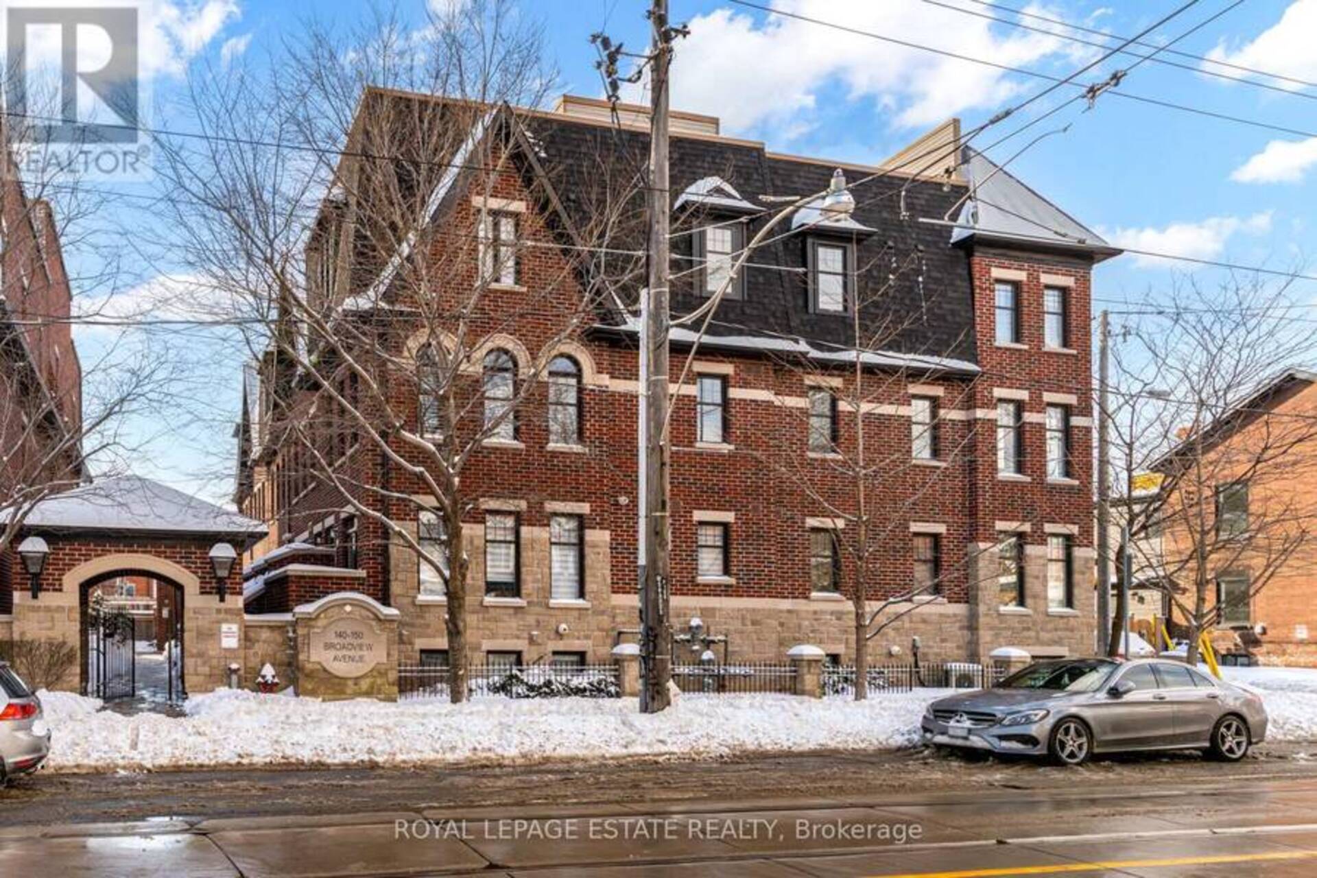 21 - 150 BROADVIEW AVENUE Toronto