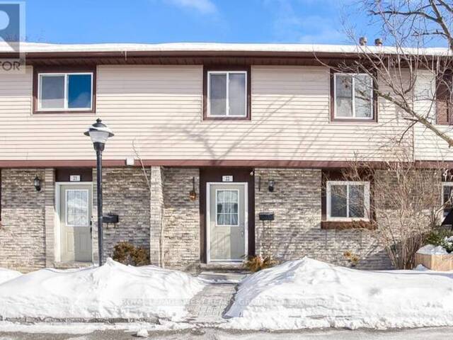 22 - 45 HANSEN ROAD N Brampton Ontario