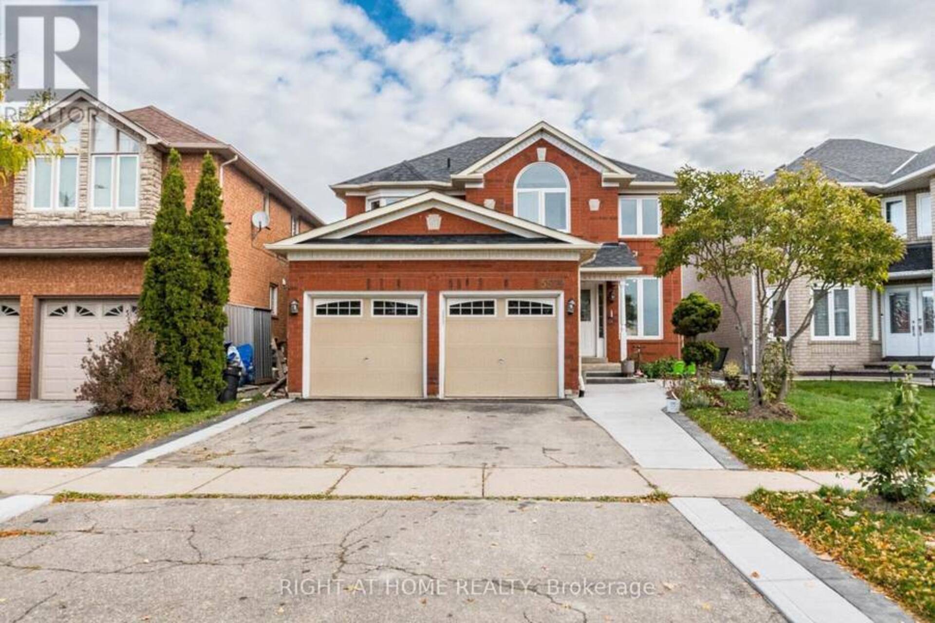 UPPER - 5579 WHITEHORN AVENUE Mississauga