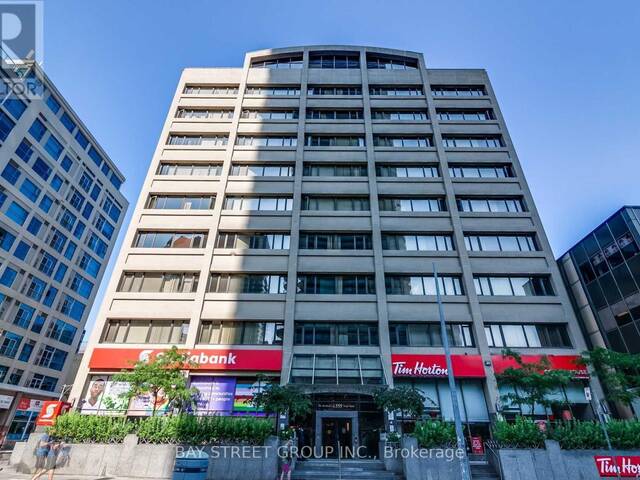 814 - 555 YONGE STREET Toronto Ontario