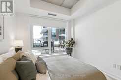 211 - 665 QUEEN STREET Toronto