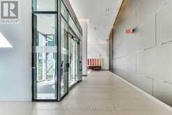 805 - 39 QUEENS QUAY Toronto