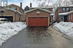 81 DELMARK BOULEVARD Markham