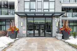 302 - 21 CLAIRTRELL ROAD Toronto